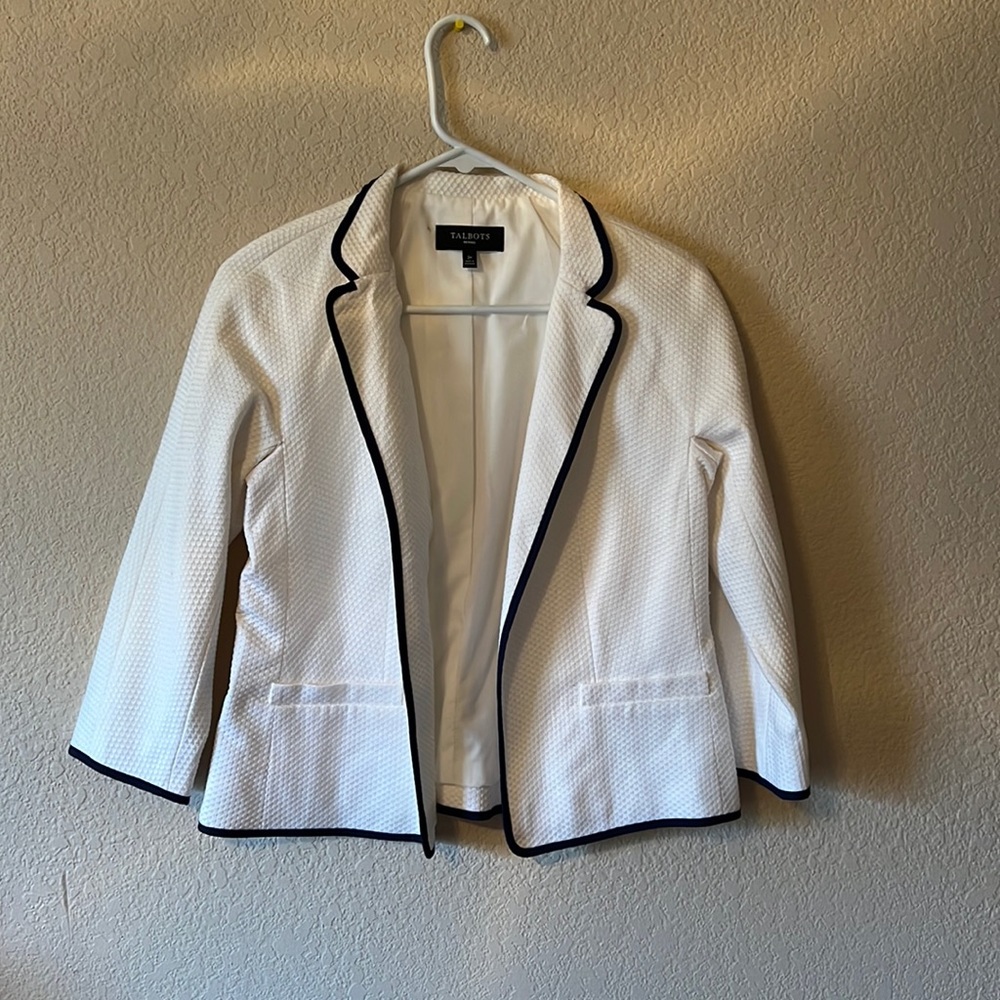 🤍TALBOTS White 3/4 Sleeve Blazer🤍
